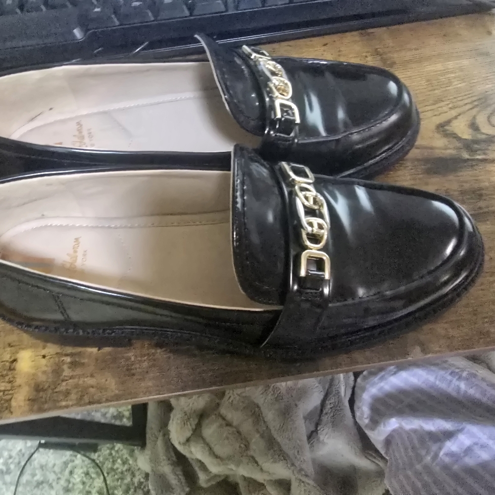 Sam Edelman Black Loafers with Gold Accents - Picture 6 of 13